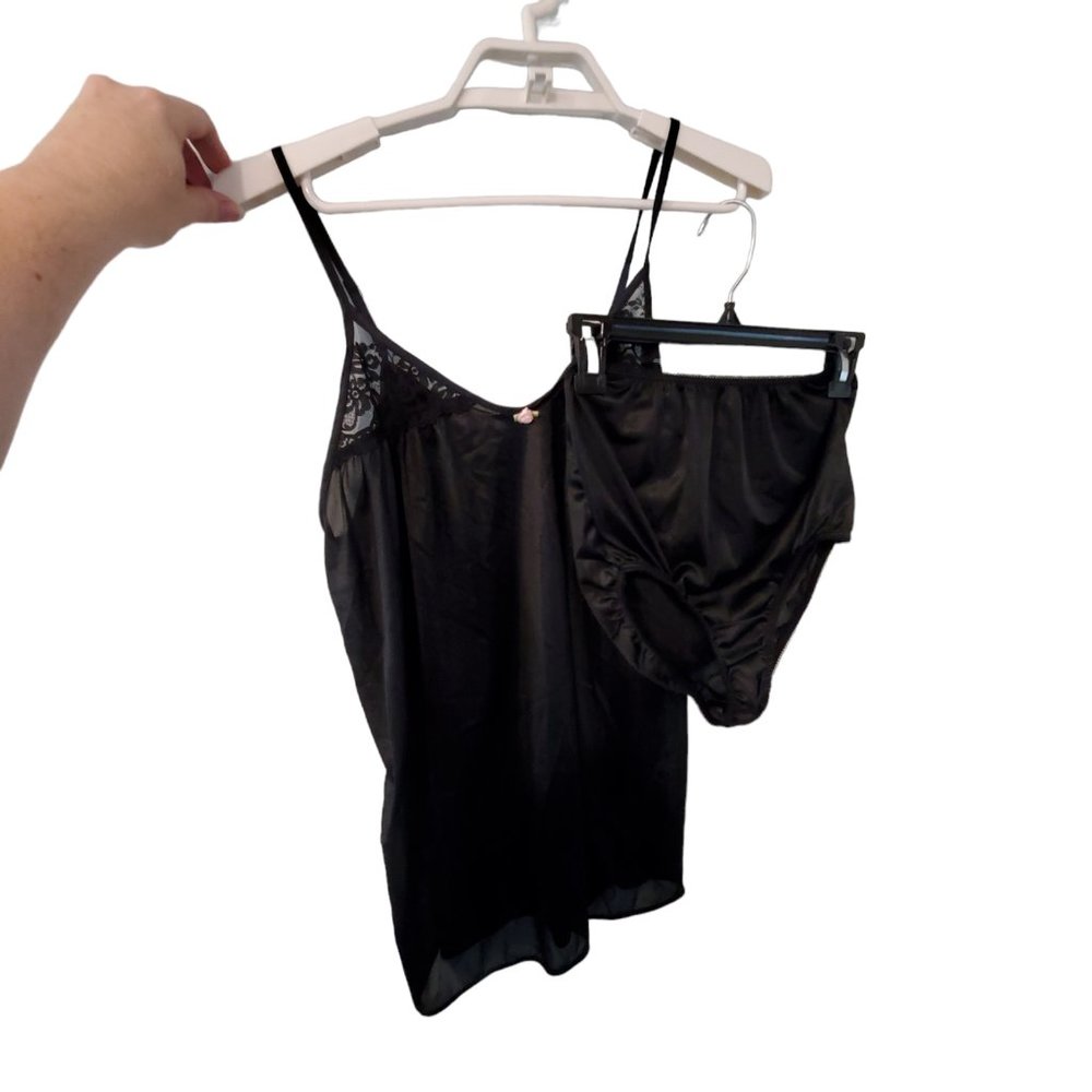 International Boutique Undercover wear nwt set panties top lingerie S US…